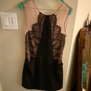 BCBG MaxAzria Size 0 Black dress with pockets